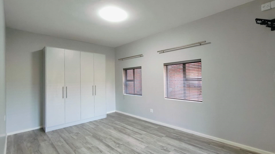 To Let 3 Bedroom Property for Rent in Island View Western Cape